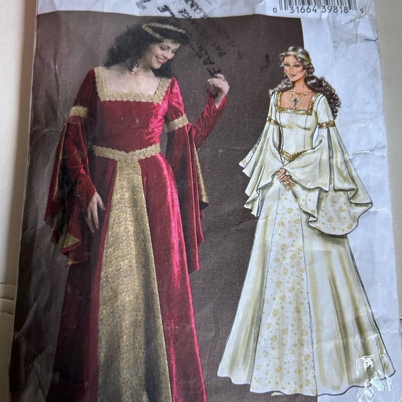 5/$25 Butterick B4571 Red and Gold Costume sewing Pattern 🪡 - Picture 1 of 6
